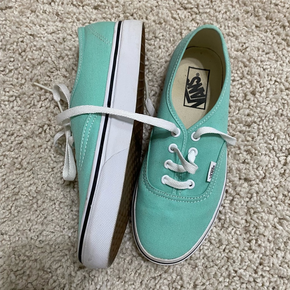 Vans - Picture 5 of 5
